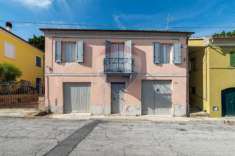 Foto Casa indipendente in vendita a Filottrano - 7 locali 90mq
