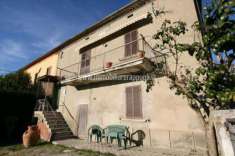 Foto Casa indipendente in vendita a Foiano Della Chiana - 14 locali 243mq