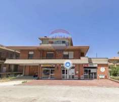 Foto Casa indipendente in vendita a Foligno - 13 locali 800mq