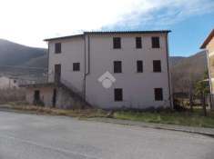 Foto Casa indipendente in vendita a Foligno