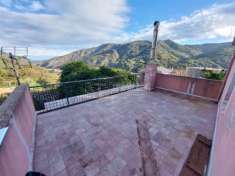 Foto Casa indipendente in vendita a Fondachelli Fantina