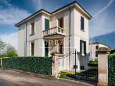 Foto Casa indipendente in vendita a Forli'