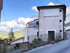Foto Casa indipendente in vendita a Fossa