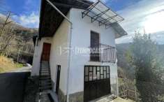 Foto Casa indipendente in vendita a Frassinetto