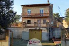 Foto Casa indipendente in vendita a Fratta Todina - 5 locali 250mq