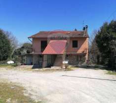 Foto Casa indipendente in vendita a Fratta Todina