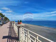 Foto Casa indipendente in vendita a Furci Siculo