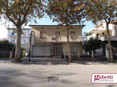 Foto Casa indipendente in vendita a Gabicce Mare - 9 locali 300mq