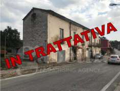 Foto Casa indipendente in vendita a Galluccio - 7 locali 216mq