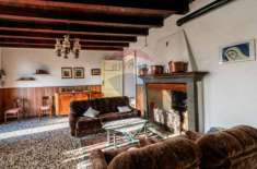 Foto Casa indipendente in vendita a Gandosso - 6 locali 300mq