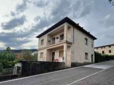 Foto Casa indipendente in Vendita a Garda Garda