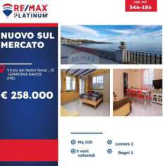 Foto Casa indipendente in vendita a Giardini Naxos