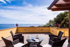 Foto Casa indipendente in vendita a Giardini Naxos