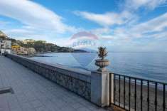 Foto Casa indipendente in vendita a Giardini Naxos