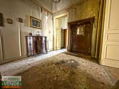 Foto Casa indipendente in vendita a Giarre - 15 locali 260mq