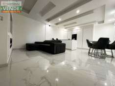 Foto Casa indipendente in vendita a Giarre