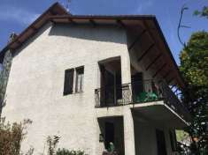 Foto Casa indipendente in Vendita a Giusvalla corso Bovio 1