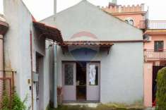 Foto Casa indipendente in vendita a Gravina Di Catania