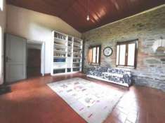 Foto Casa indipendente in vendita a Gropparello - 8 locali 200mq