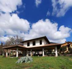 Foto Casa indipendente in vendita a Gubbio - 210mq