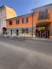 Foto Casa indipendente in vendita a Inverno E Monteleone