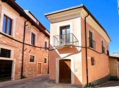 Foto Casa indipendente in vendita a L'Aquila