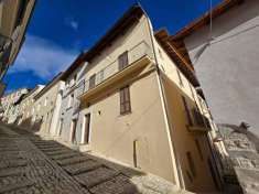 Foto Casa indipendente in vendita a L'Aquila