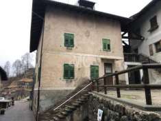 Foto Casa indipendente in vendita a Lavarone