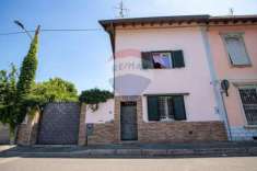 Foto Casa indipendente in vendita a Legnano - 4 locali 200mq