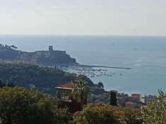 Foto Casa indipendente in vendita a Lerici