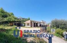 Foto Casa indipendente in vendita a Lettomanoppello