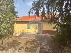 Foto Casa indipendente in vendita a Lettomanoppello