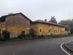 Foto Casa indipendente in vendita a Locate Di Triulzi - 8 locali 500mq