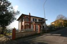 Foto Casa indipendente in vendita a Lucignano
