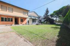 Foto Casa indipendente in vendita a Lugo