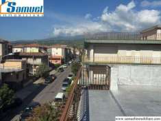 Foto Casa indipendente in vendita a Mascali - 10 locali 300mq