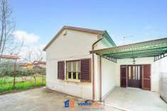 Foto Casa indipendente in vendita a Massa