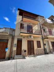 Foto Casa indipendente in vendita a Mazzarino - 6 locali 159mq