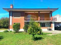 Foto Casa indipendente in vendita a Mazze'