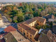 Foto Casa indipendente in vendita a Medole - 15 locali 480mq