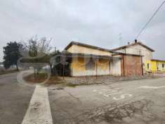 Foto Casa indipendente in vendita a Mesola - 6 locali 160mq