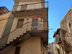 Foto Casa indipendente in vendita a Mezzojuso