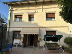 Foto Casa indipendente in vendita a Mirandola - 11 locali 180mq