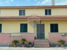 Foto Casa Indipendente in vendita a Modica, Rocciola