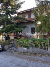 Foto Casa indipendente in vendita a Mombaroccio - 13 locali 268mq