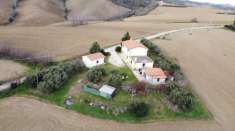 Foto Casa indipendente in vendita a Mombaroccio