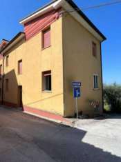 Foto Casa indipendente in vendita a Monsampietro Morico - 6 locali 180mq