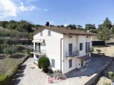 Foto Casa indipendente in vendita a Monte Castello Di Vibio - 8 locali 250mq
