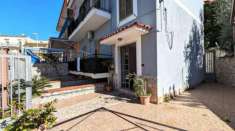 Foto Casa indipendente in vendita a Monte Di Procida - 6 locali 130mq