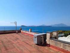 Foto Casa indipendente in vendita a Monte Di Procida